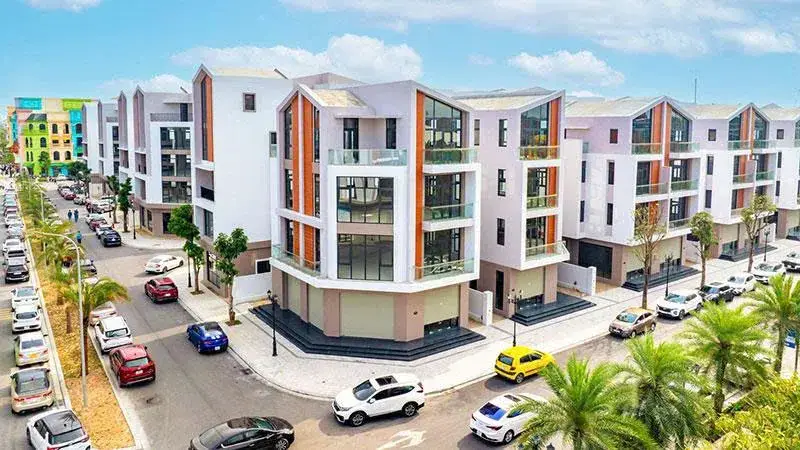 Nhà liền kề căn góc Vinhomes Olympic